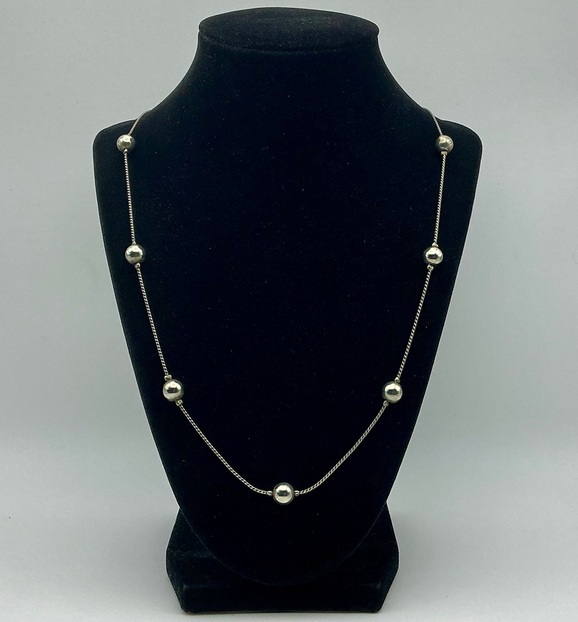 Silver Balls Necklace