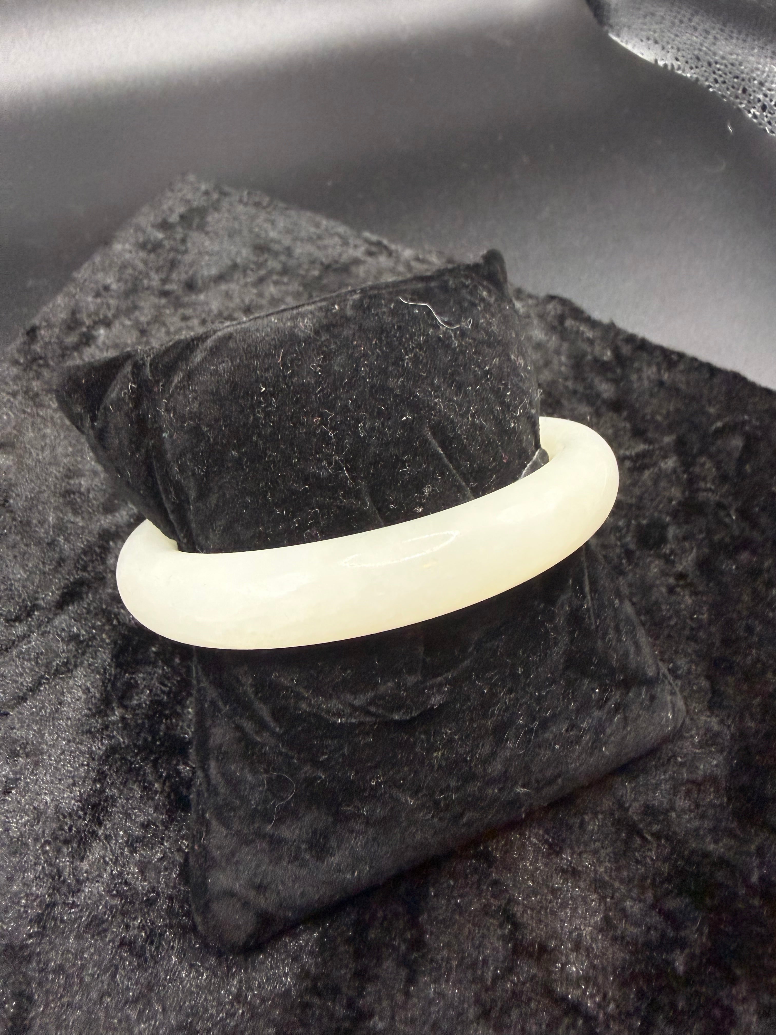 White Jadeite Bangle