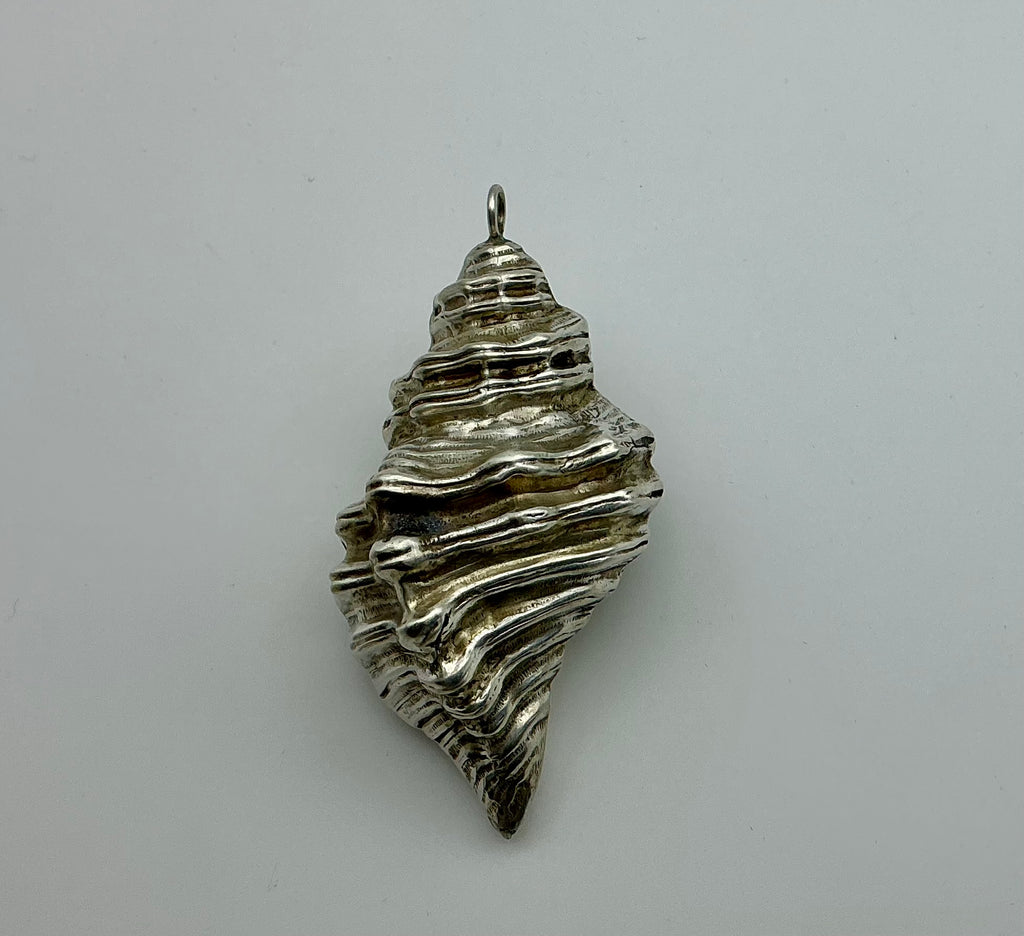 Vintage Sterling Shell Pendant