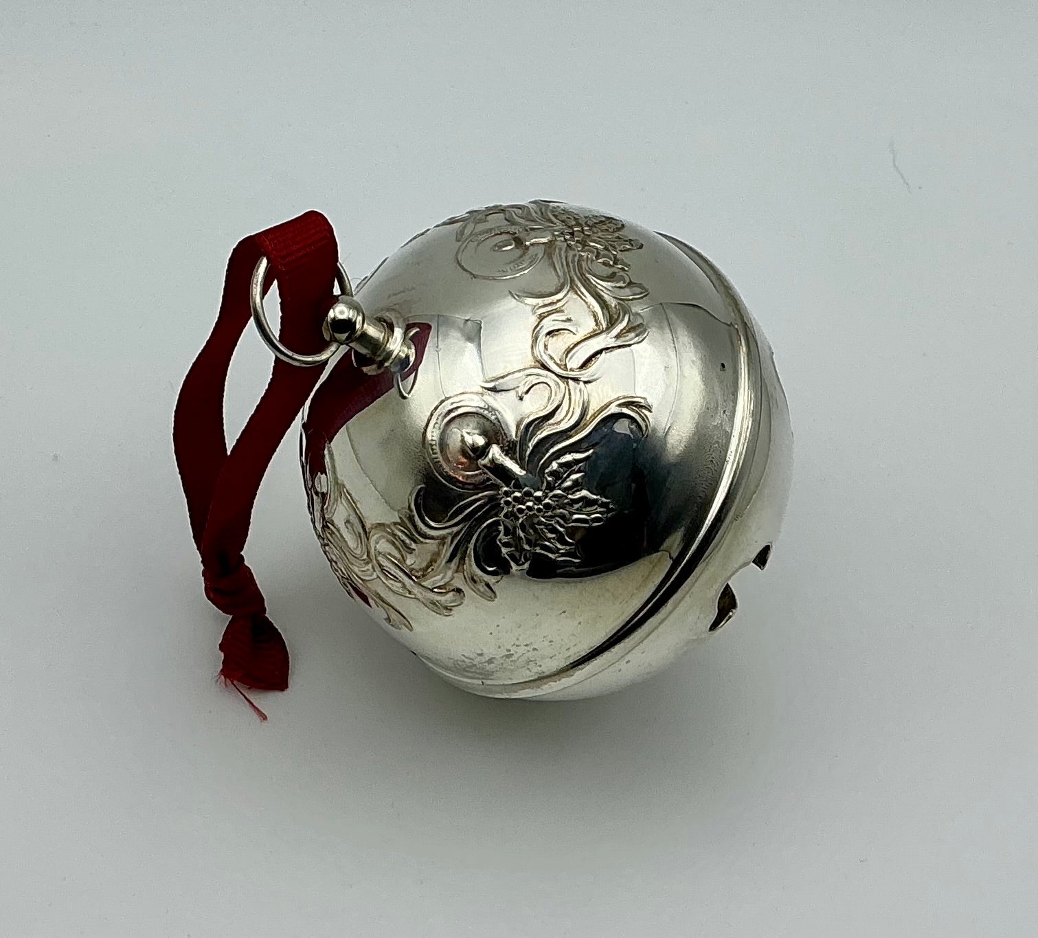 2000 Towle Christmas Silver Sleigh Bell