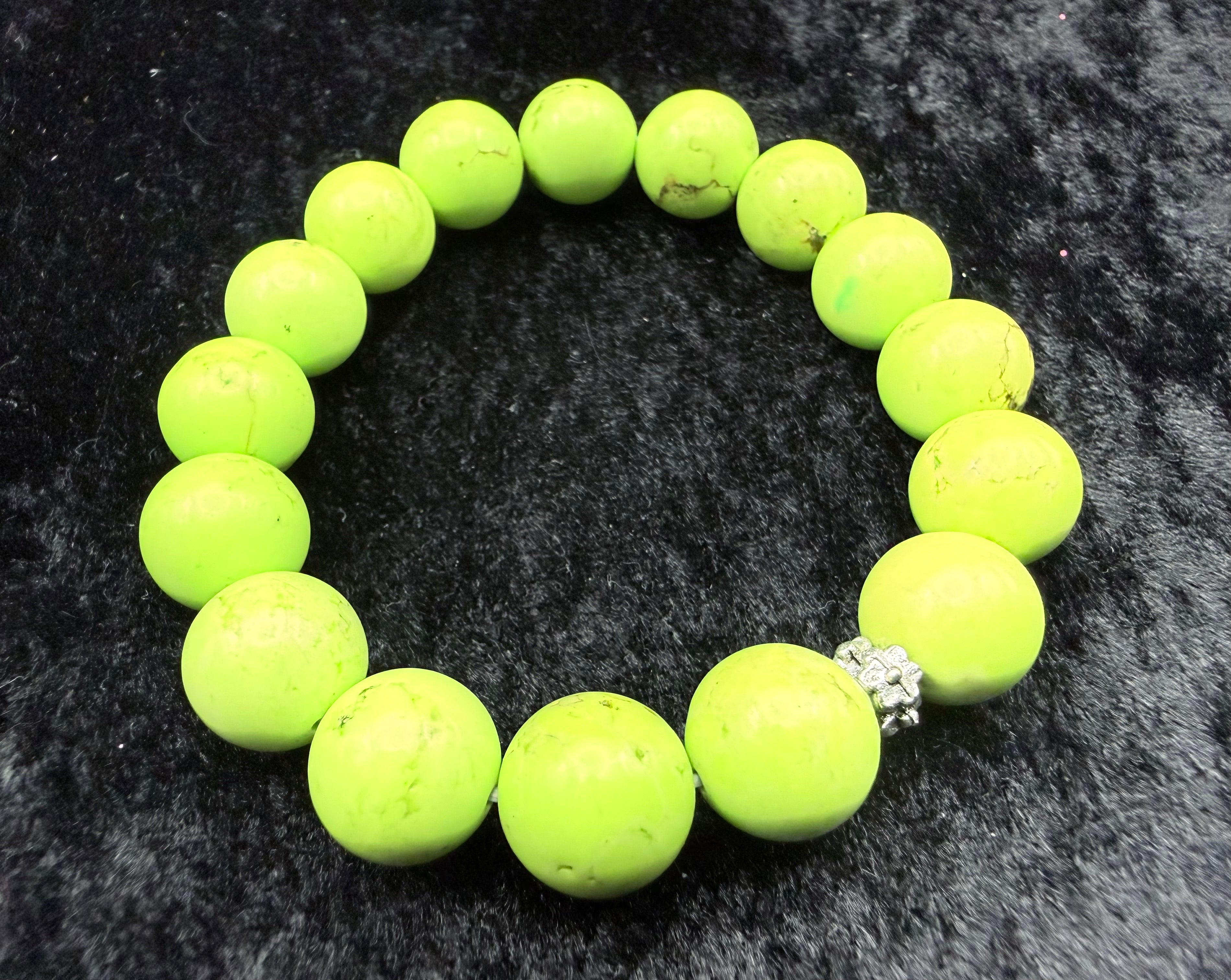 Green Howlite Beaded Bracelet