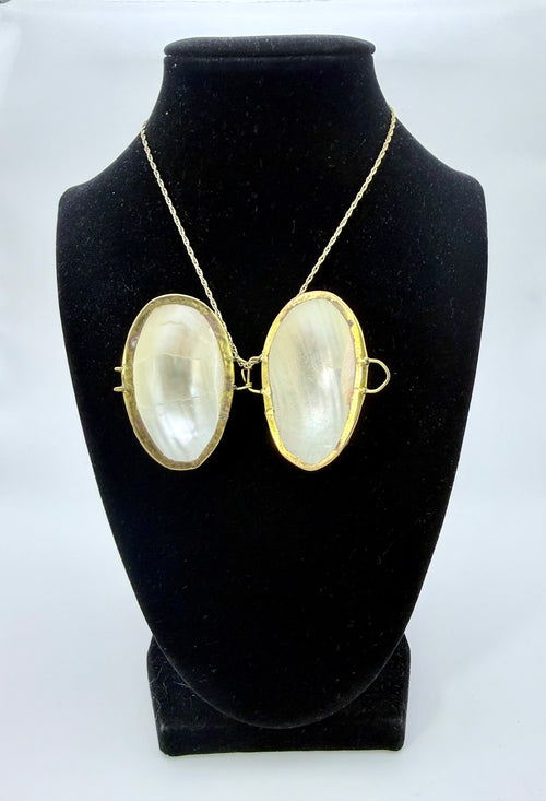 Antique Shell Trinket Box Necklace