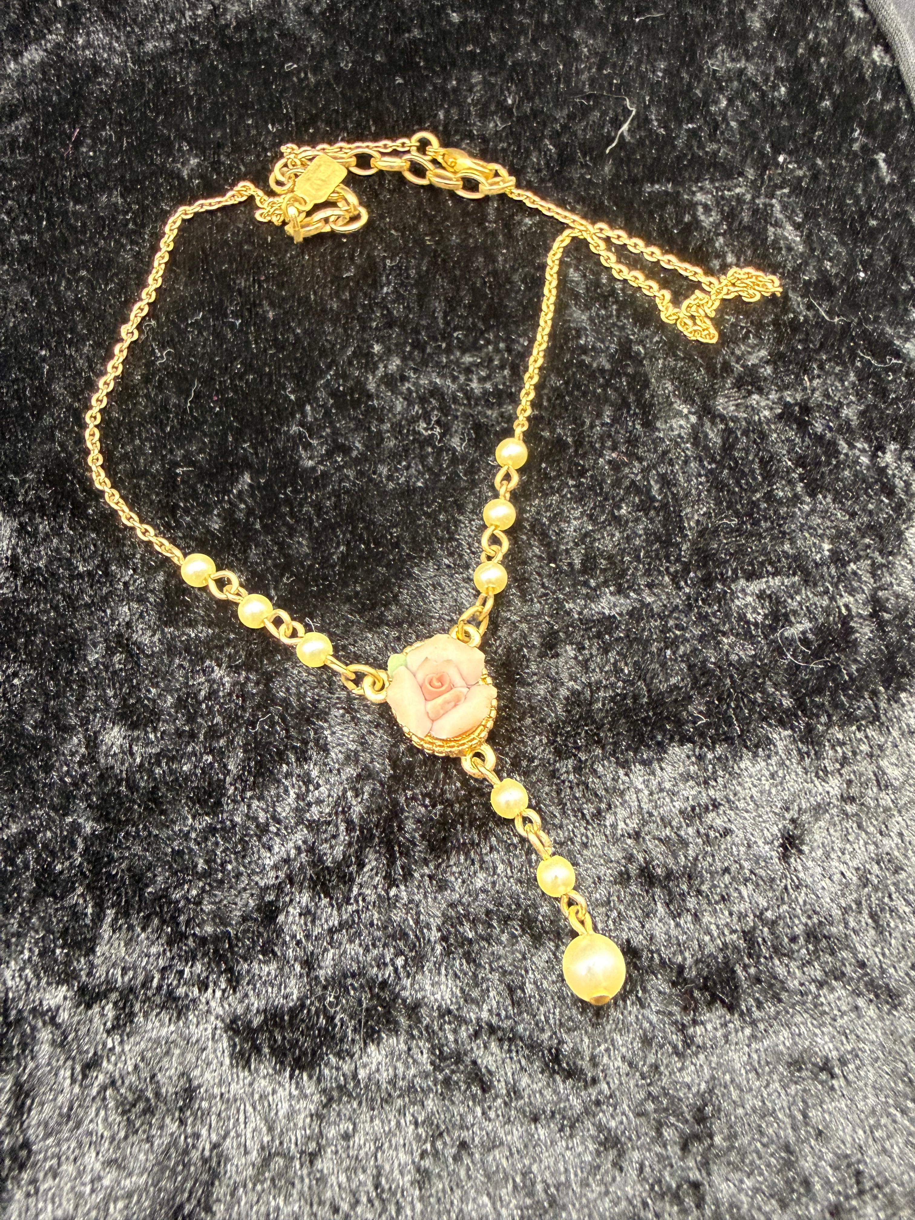 Gold Pearl Flower Necklace