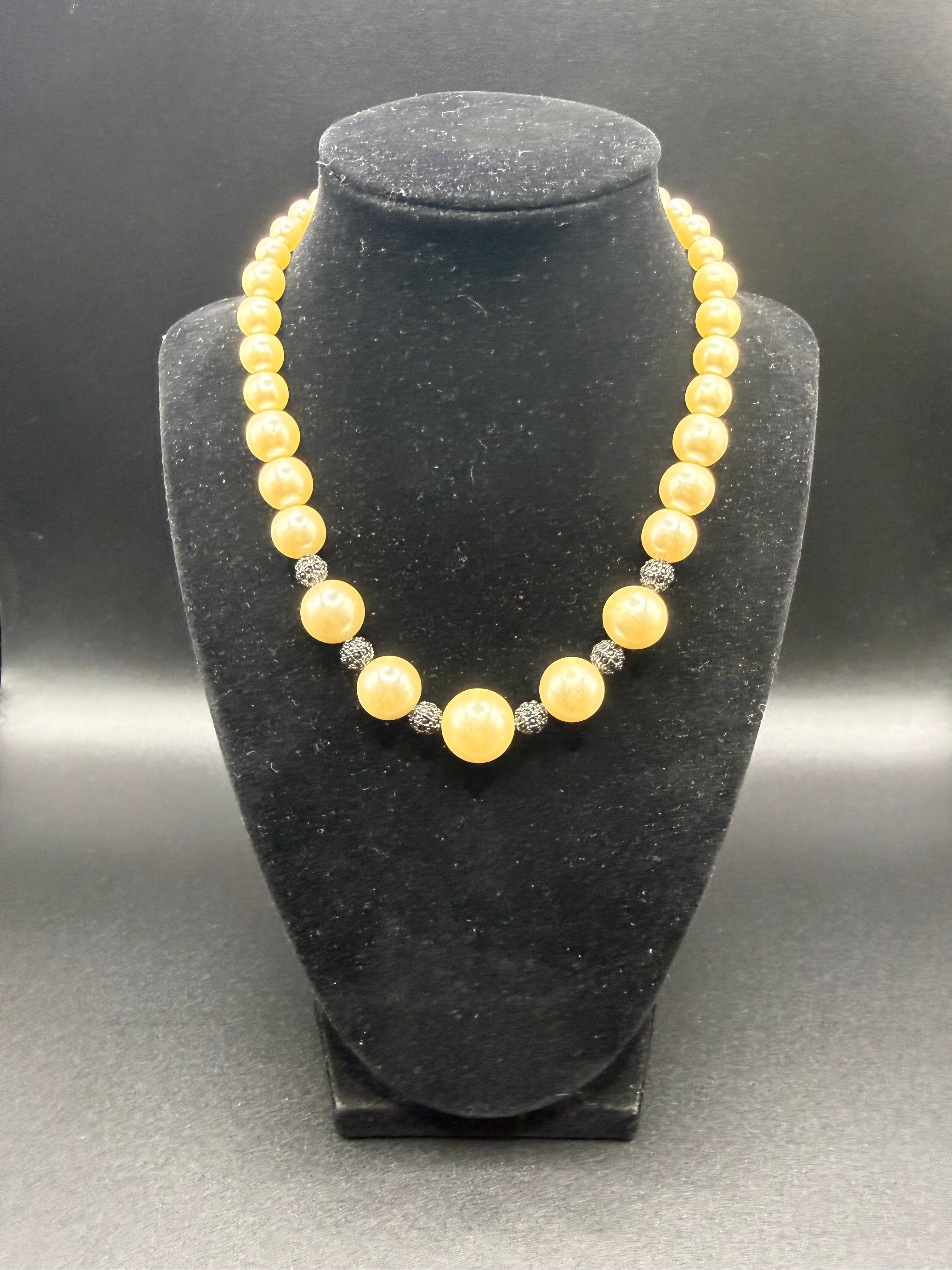 Vintage Pearl Necklace