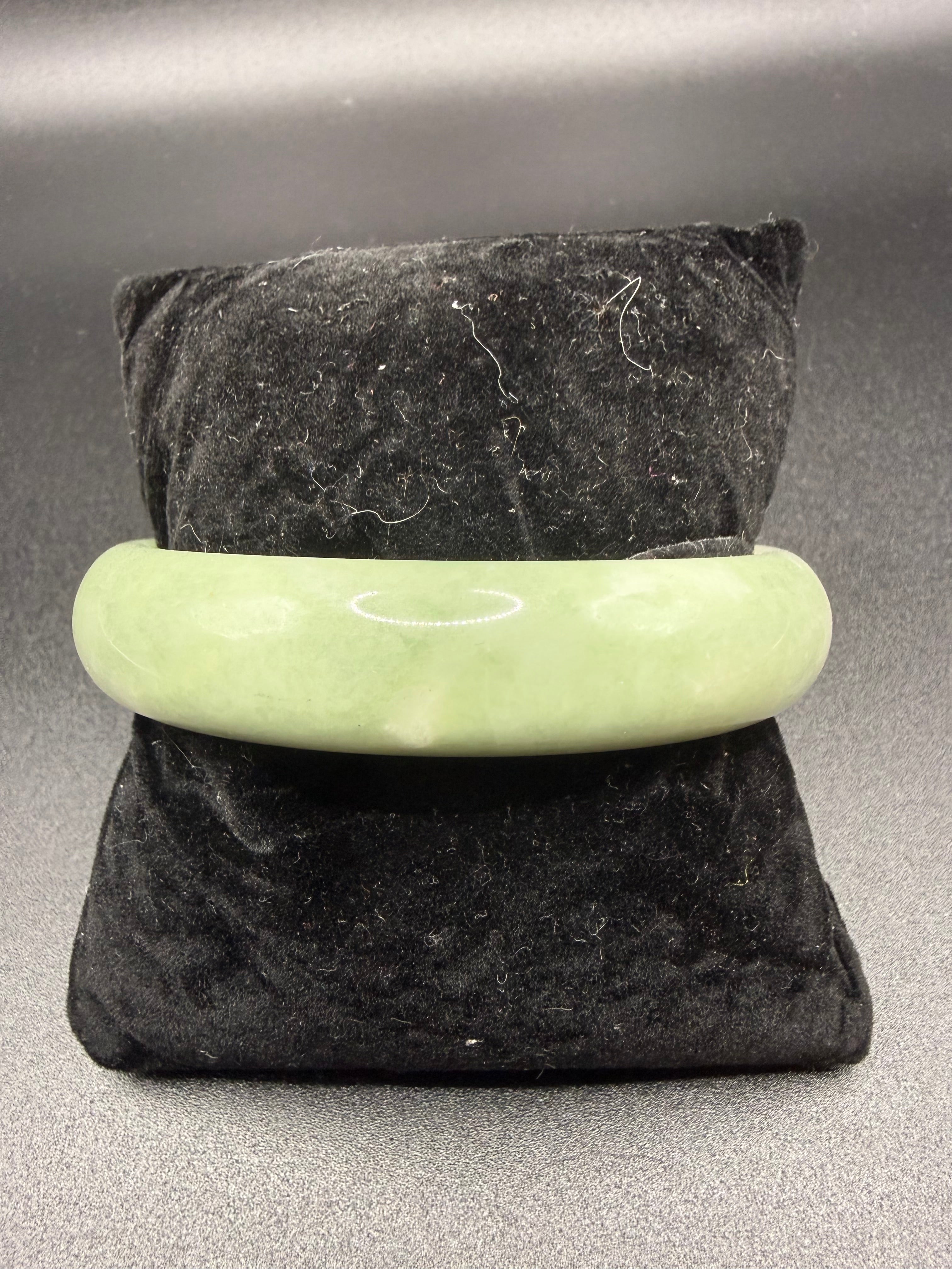 Vintage Green Jadeite Bangle